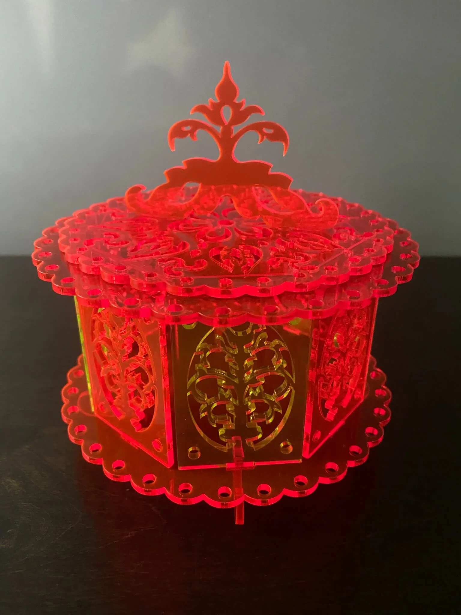 pojemnik z pleksi, wyroby z plexi na wymiar