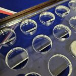 ekspozytor z plexi przezroczystej